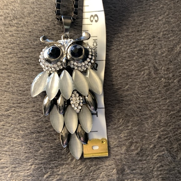 Jewelled Owl with chain necklace - Picture 7 of 8